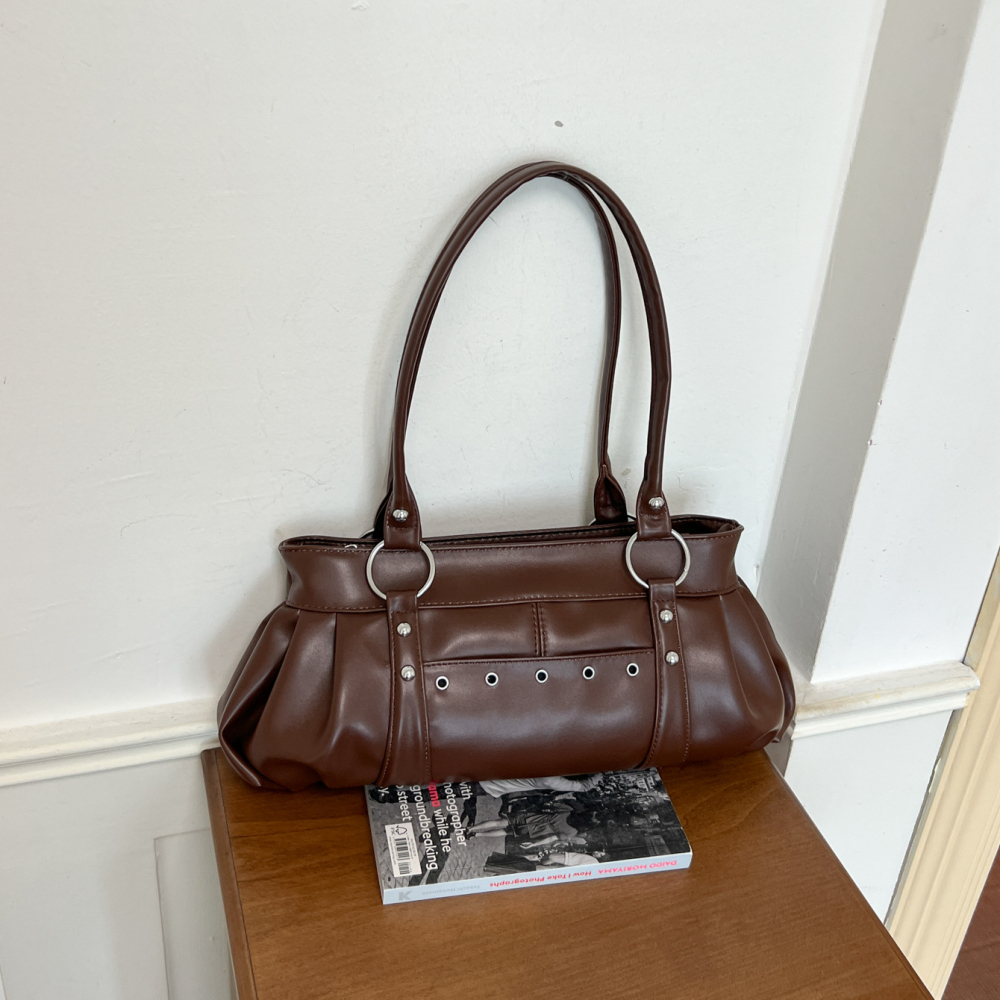 Streetwear Style Metal Hardware Solid Color Pu Women's Shoulder Bags 