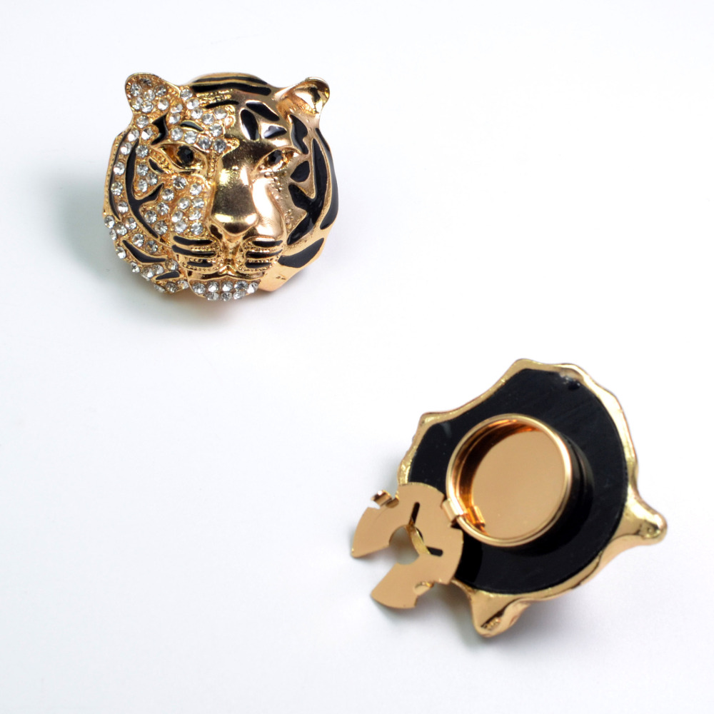 Luxurious Series Retro Animal Solid Color Leopard Print Metal Rhinestone Cufflinks Picture4