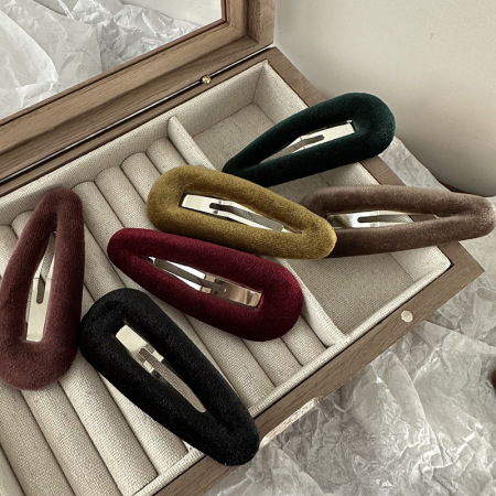 Classic Series Retro Solid Color Geometric Shape Velvet Unisex Hair Clips 2