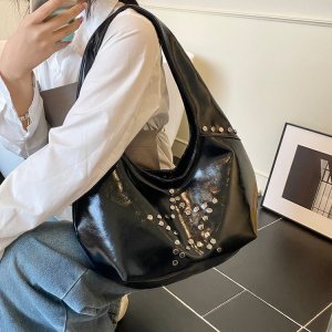 Casual Style Metal Hardware Studded Solid Color Star Rivet Pu Women's Underarm Shoulder Bags h5 Picture4