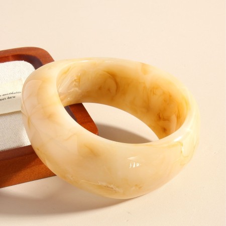 Eenvoudige Serie Retro Armbanden Van Hars Met Onregelmatige Vorm En Kleurverloop Voor Dames. 2