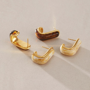 Gradient Color Resin Stainless Steel Waterproof Gold Color Women's Stud Earrings h5 Picture2