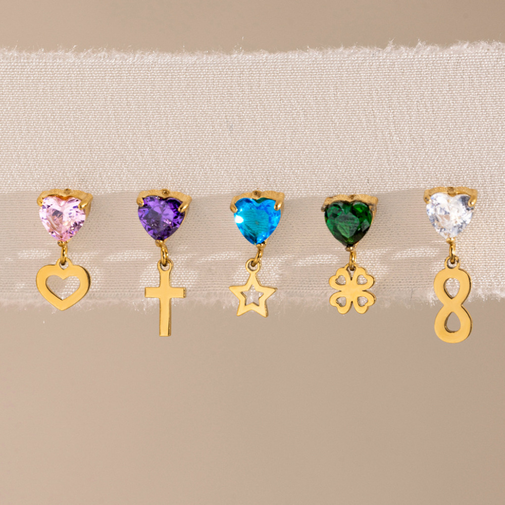 Simple Series Schattige Kruisje Met Klavertje Vier, Roestvrij Staal, Waterdicht, Goudkleurige Zirkonia Oorbellen Voor Dames Afbeelding2