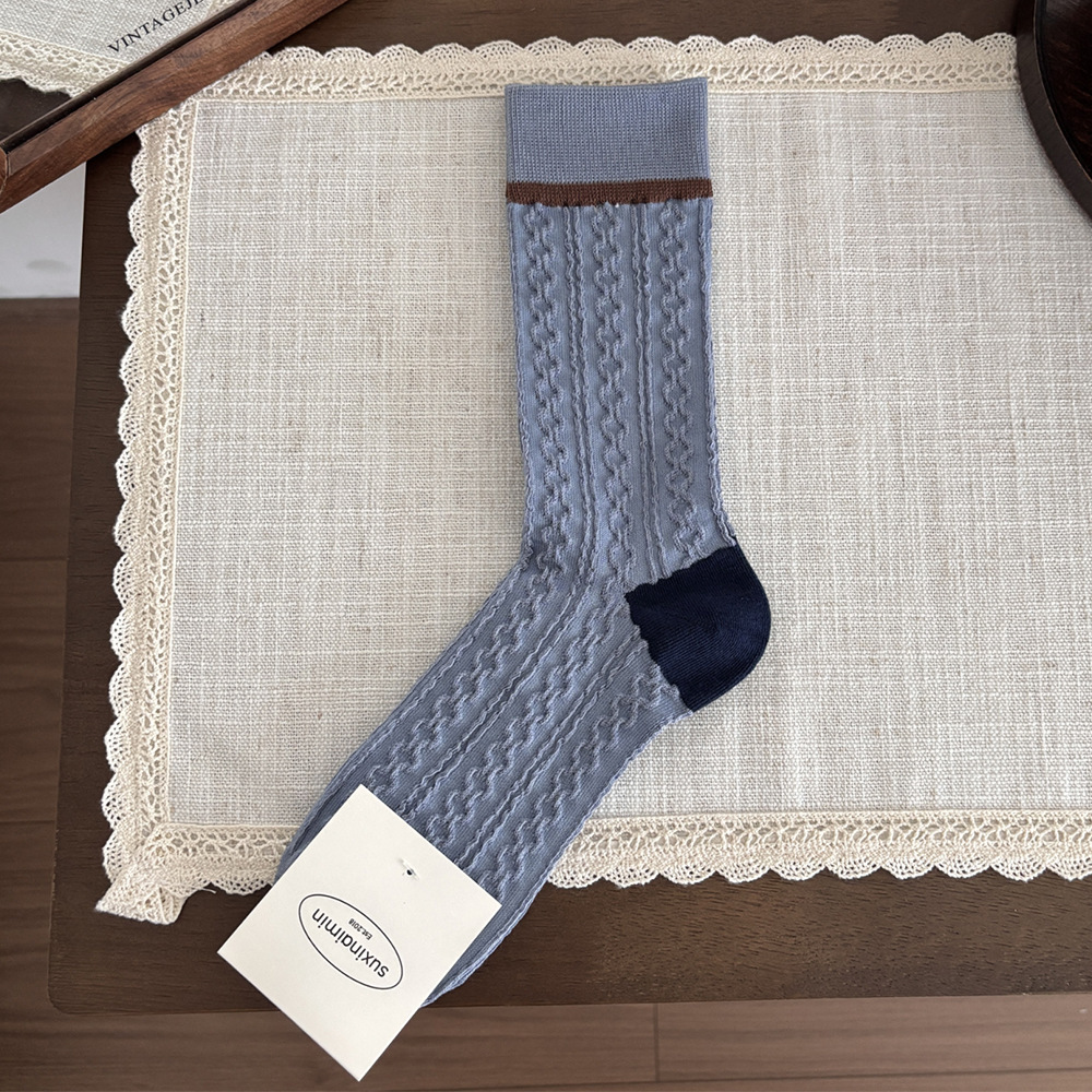 Women's Basic Stripes Color Clash Mid-Calf Socks