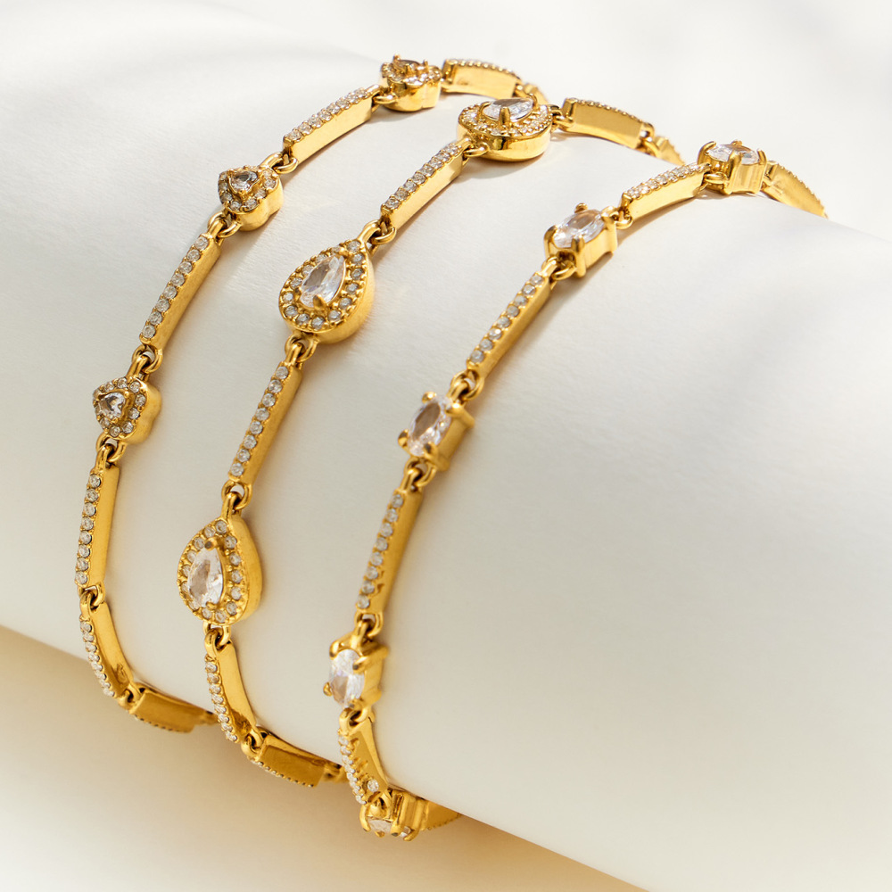 Luxuriöse Serie: Schlichtes, Tropfenförmiges Herzarmband Aus Edelstahl, Wasserdicht, Goldfarben Mit Zirkonia-Anhänger Bild3