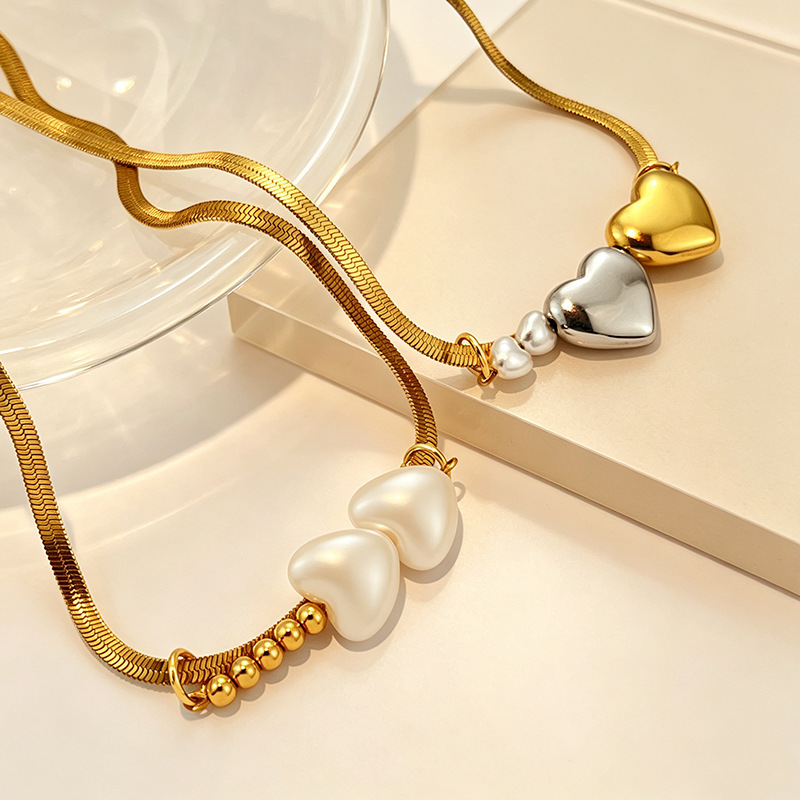 Romantic Series Retro Heart Stainless Steel Waterproof Gold Color Women‘s Pendant Necklaces Picture3
