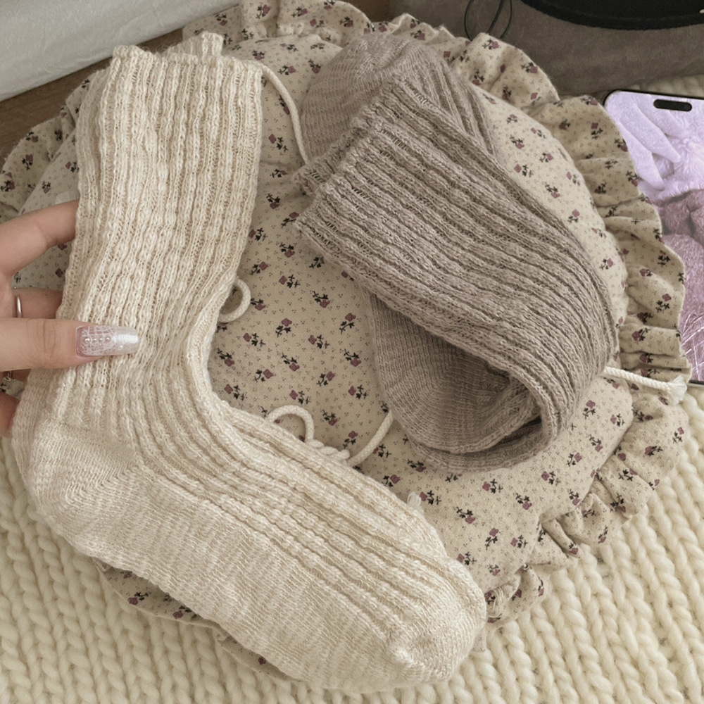Women's Slight Bounce Basic Solid Color Mid-Calf Socks h5Picture2