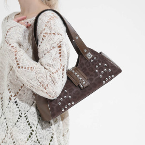 Streetwear Style Studded Leopard Print Rivet Pu Women's Square Shoulder Bags h5 Picture4