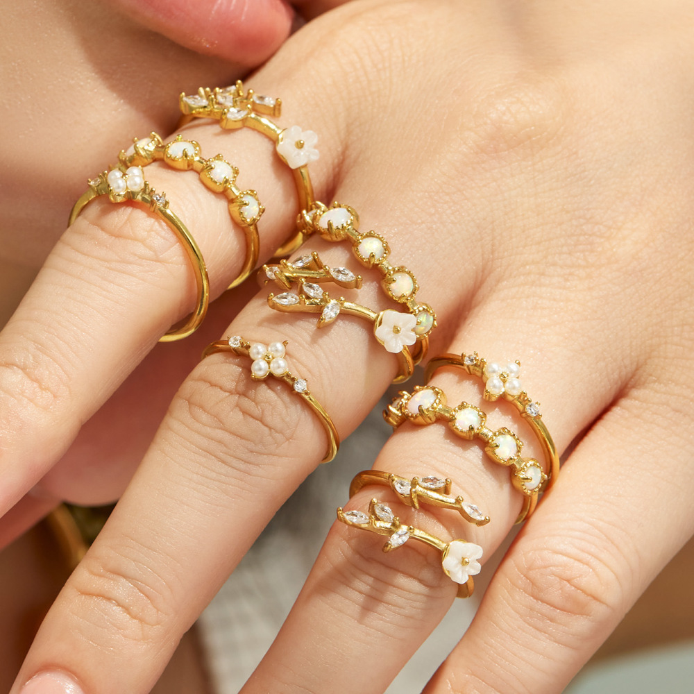 Romantic Series Daily Flower Irregular Shape Stainless Steel Waterproof Gold Color Zircon Statement Rings h5Picture2