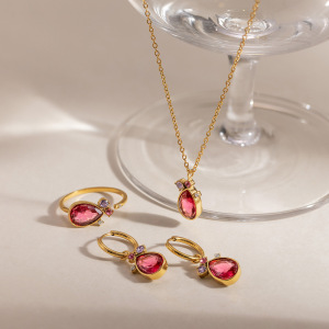 Tropfenförmige, Wasserdichte Halsketten-Sets Aus Edelstahl In Goldfarbe Mit Zirkonia Für Damen h5 Bild3