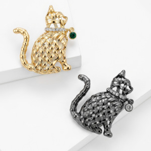 Simple Series Cute Animal Cat Solid Color Hollowed-Out Metal Rhinestone Brooches h5 Picture2