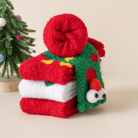 Slight Bounce Cute Christmas Mid-Calf Socks 2