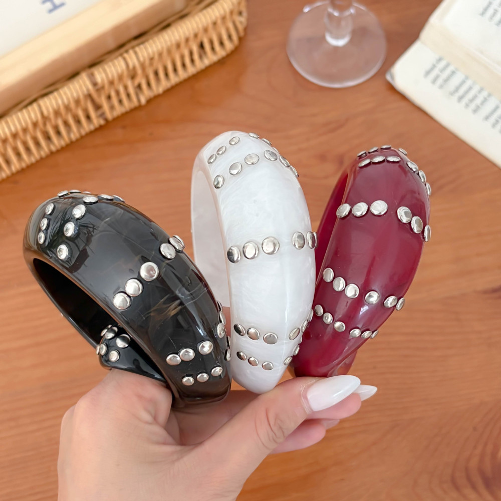 Retro Gradient Color Rivet Resin Women's Bracelets Sets h5Picture2