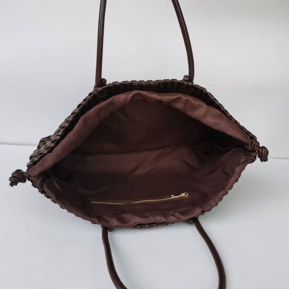 Casual Style Woven Solid Color Woven Pu Women's Square Tote Bags h5Picture4