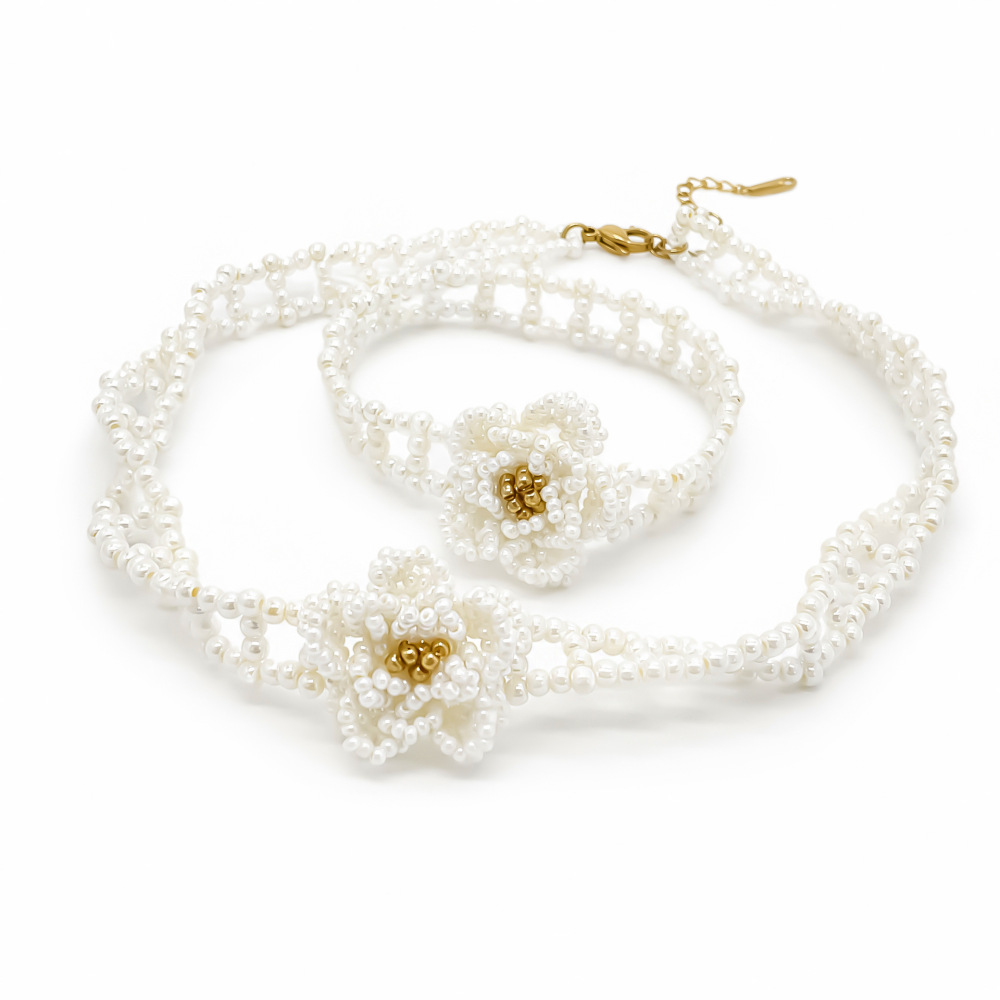 Conjuntos De Collares De Mujer Con Perlas Artificiales Y Diseño Floral Elegante De La Serie Romantic Series Imagen4