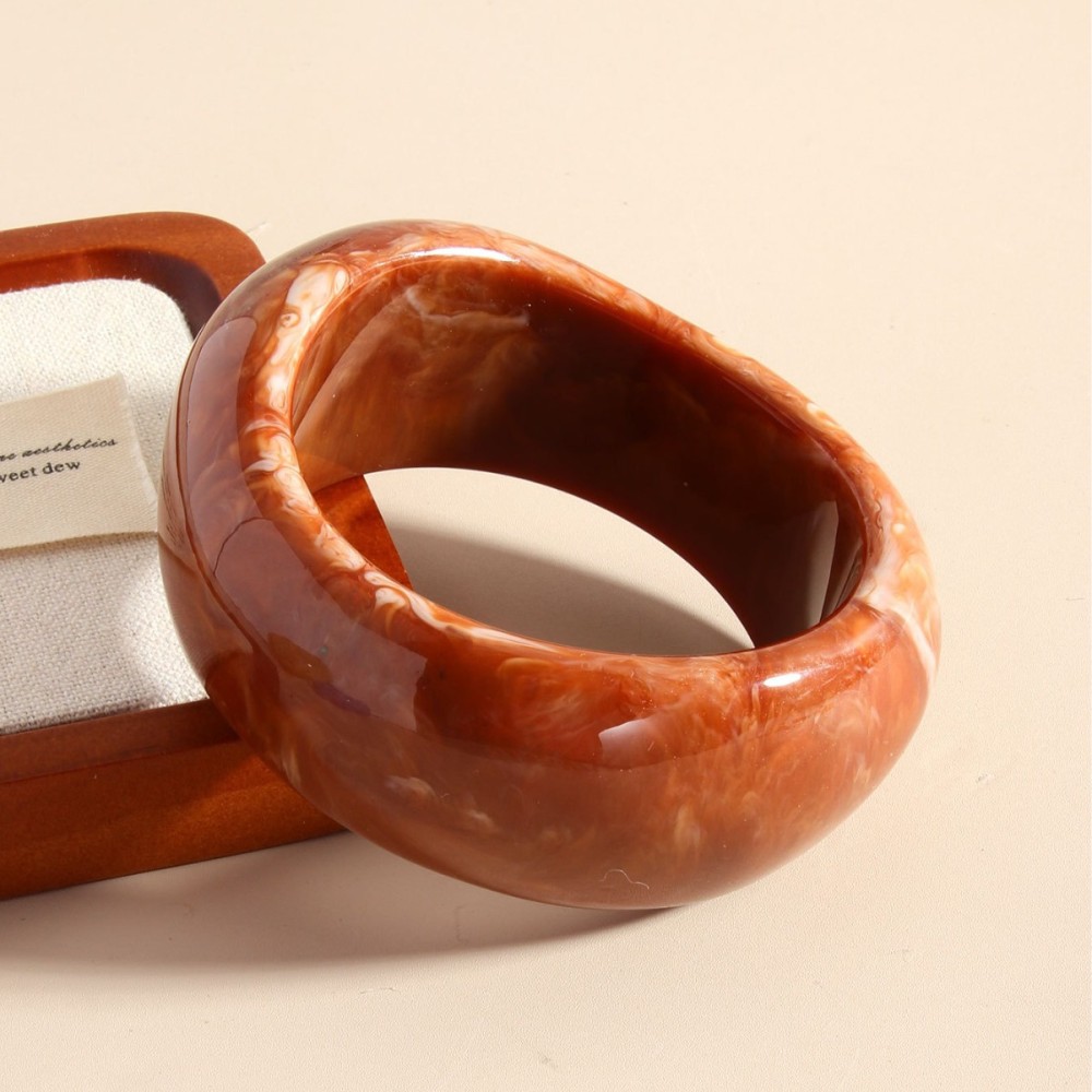 Simple Series Retro Irregular Shape Gradient Color Resin Women's Bangles h5Picture3
