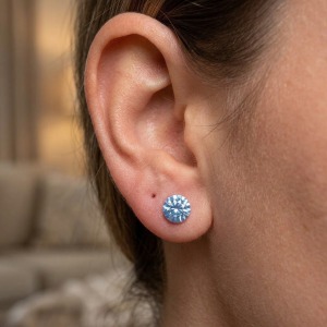 Stainless Steel Waterproof Crystal Women's Stud Earrings h5 Picture4