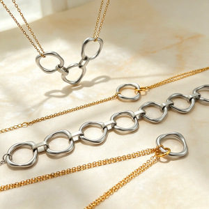 Luxurious Series Retro Irregular Shape Stainless Steel Waterproof Gold Color Women's Jewelry Sets h5 Picture2