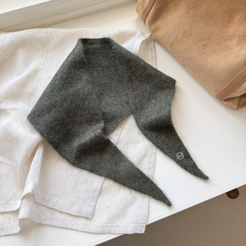 Simple Series Daily Letter Solid Color Wool Polyester Blend Triangular Scarves