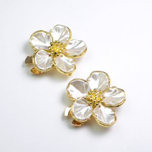Simple Series Daily Flower Alloy Artificial Pearl Cufflinks h5 Picture3