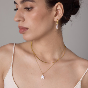 Eenvoudige Serie Elegante Oorbellen Met Sterren En Maan, Gemaakt Van Roestvrij Staal, Waterdicht En Goudkleurig, Voor Dames. h5 Afbeelding2