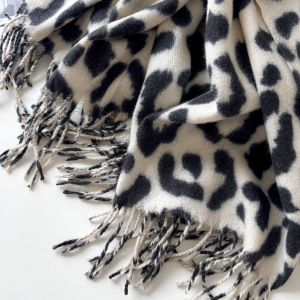 Retro Wintersjaal Voor Dames Van Polyester Met Luipaardprint h5 Afbeelding3