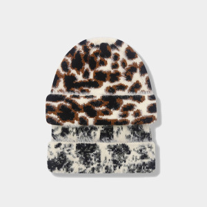 Simple Series Retro Key Mixed Color Animal Print Polyester Beanie h5 Picture3