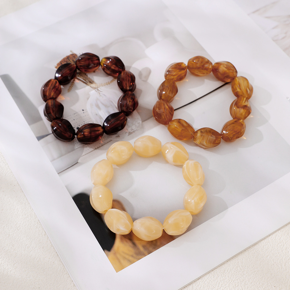 Simple Series Retro Irregular Shape Gradient Color Resin Women's Beaded Bracelets Picture3