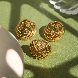 Hollowed-Out Stainless Steel Waterproof Gold Color Women's Stud Earrings h5 Picture2