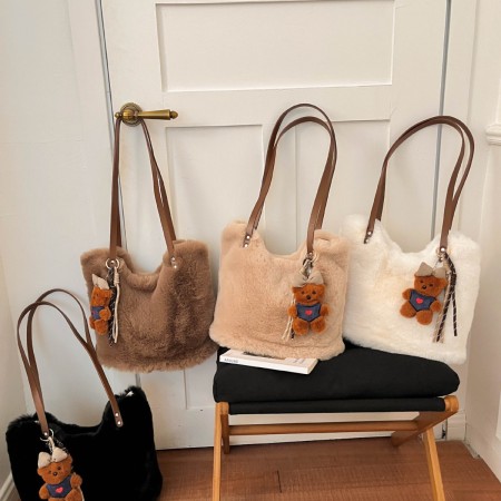 Casual Style Fluffy Solid Color Imitation Fur Women's Square Shoulder Bags 2