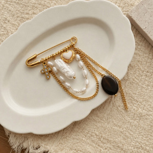 Retro Flower Heart Tassel Stainless Steel Gold Color Brooches h5 Picture4