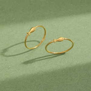Simple Fish Shape Stainless Steel Waterproof Gold Color Minimalist Rings h5 Picture4