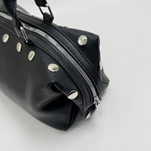 Casual Style Metal Hardware Studded Solid Color Rivet Pu Women's Square Handbags h5 Picture5