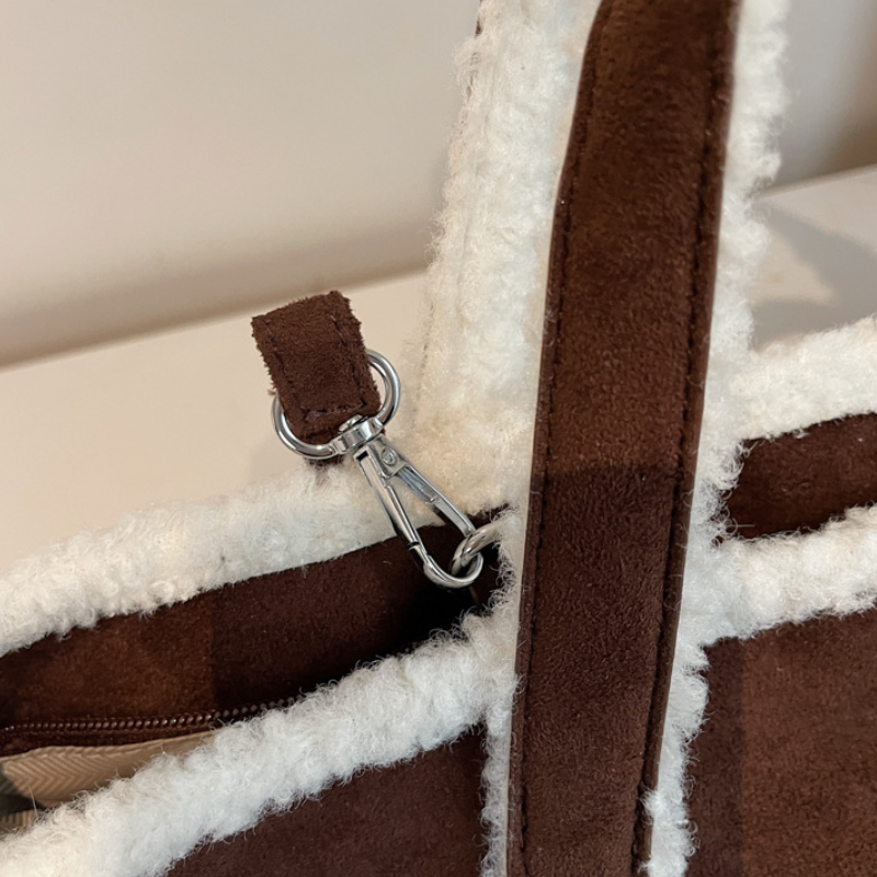 Casual Style Fluffy Solid Color Suede Women's Square Tote Bags h5Picture9
