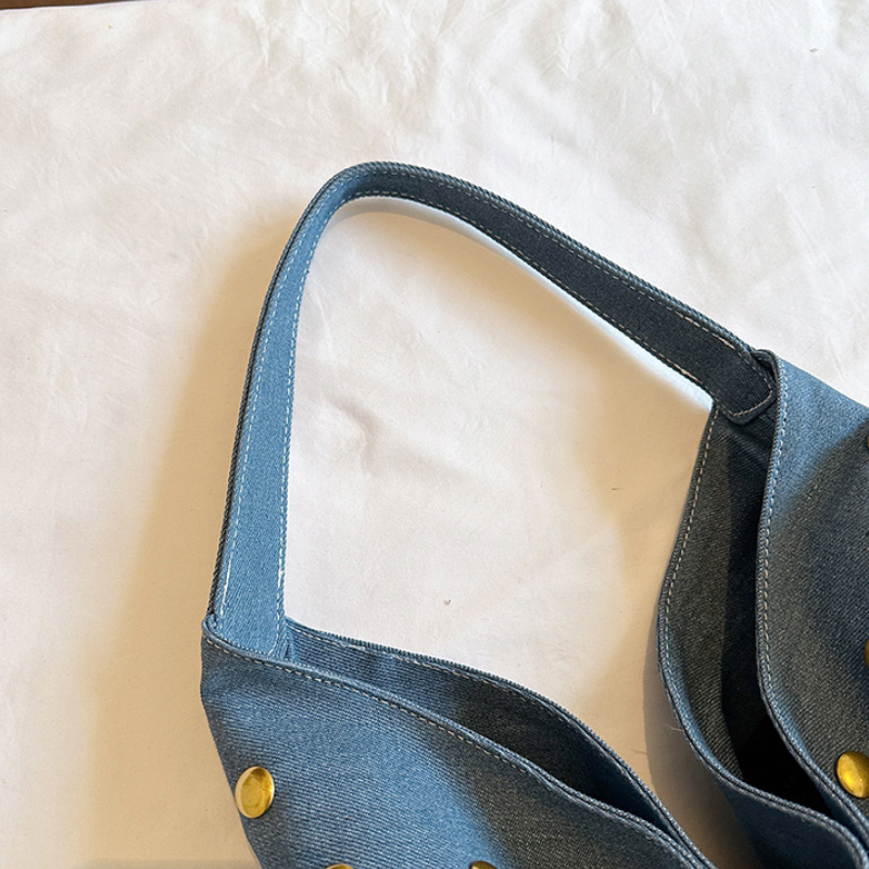 Casual Style Metal Hardware Studded Solid Color Rivet Cotton Women's Square Shoulder Bags Picture5