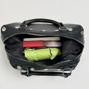 Casual Style Metal Hardware Studded Solid Color Rivet Pu Women's Square Handbags h5 Picture3
