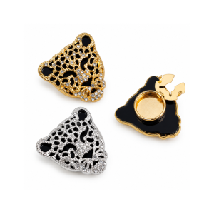 Luxurious Series Retro Animal Leopard Print Metal Rhinestone Cufflinks h5 Picture2