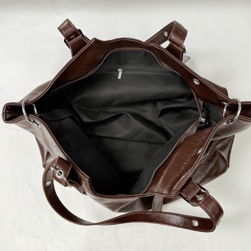 Streetwear Style Metal Hardware Solid Color Hollowed-Out Pu Women's Tote Bag Picture6