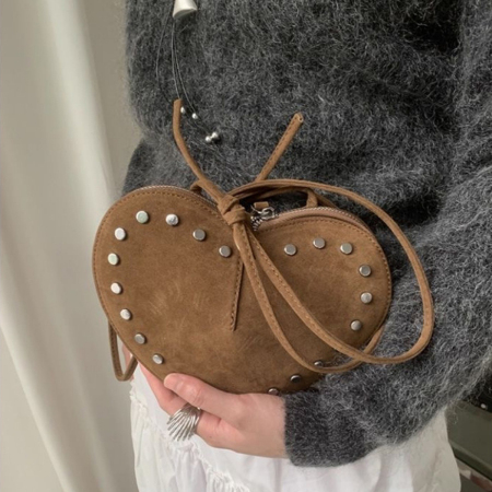 Bolsos Cruzados De Mujer De Ante Con Remaches Y Estilo Casual En Forma De Corazón
