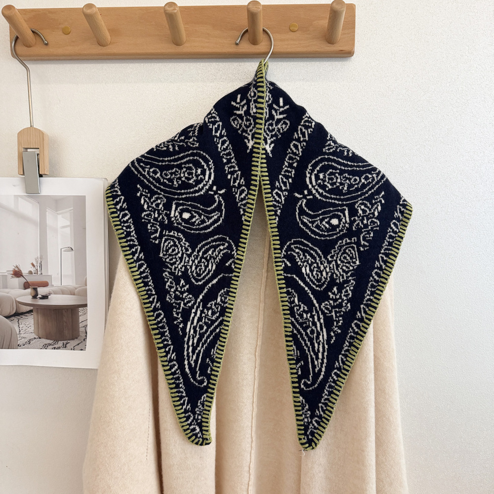Ethnic Series Casual Mixed Color Paisley Pattern Polyester Triangular Scarves
