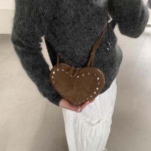 Casual Style Studded Rivet Suede Women's Heart Crossbody Bags h5 Picture4