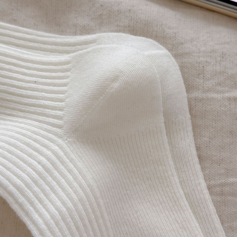 Women's Slight Bounce Basic Solid Color Calf Socks h5Picture6