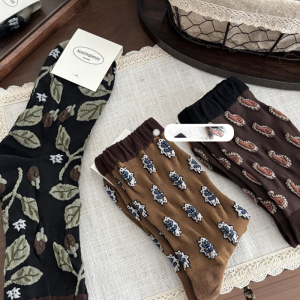 Women's Retro Paisley Pattern Polka Dots Color Clash Small Floral Mid-Calf Socks h5 Picture3