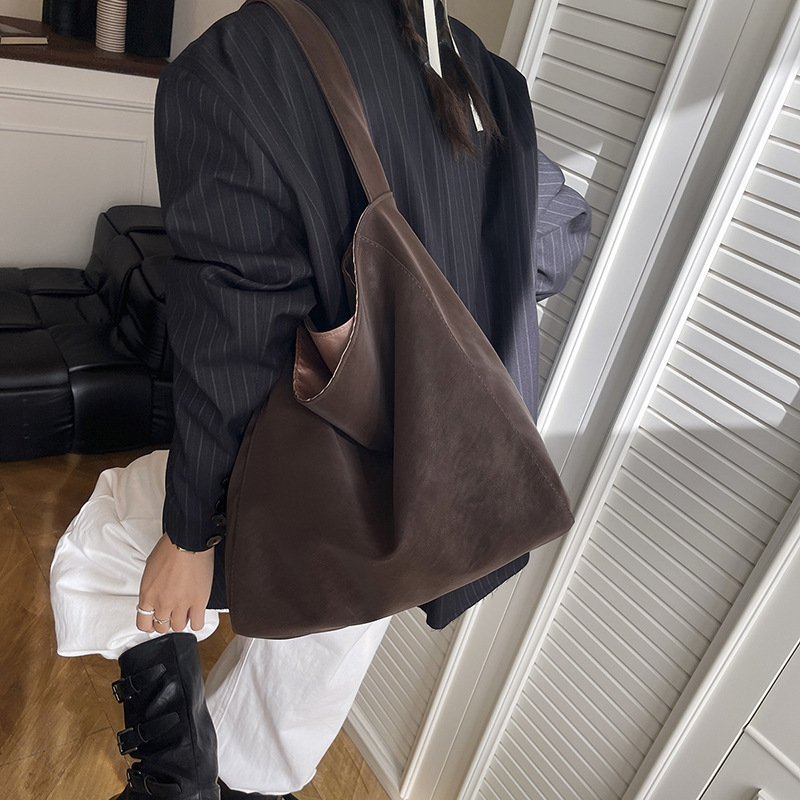 Minimalist Style Solid Color Pu Women's Shoulder Bags Picture2