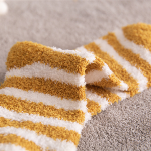 Slight Bounce Basic Stripes Mid-Calf Socks h5 Picture6