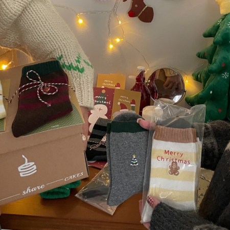 Women's Slight Bounce Casual Stripes Christmas Mid-Calf Socks 2