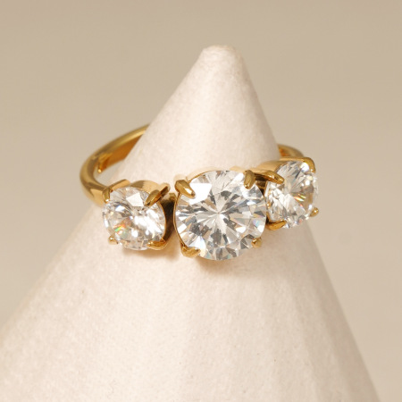 Luxurious Series Simple Circle Stainless Steel Waterproof Gold Color Zircon Women's Gemstone Rings