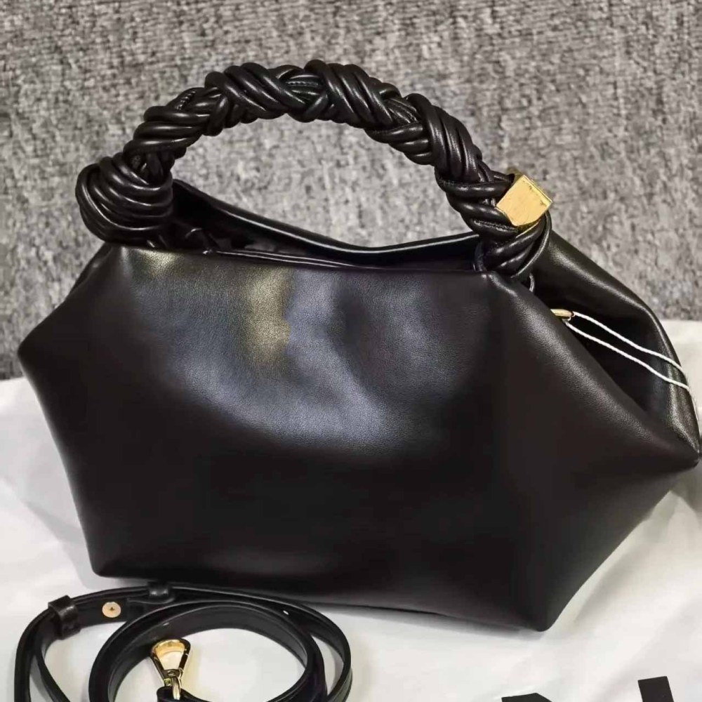 Minimalist Style Metal Hardware Irregular Shape Solid Color Twist Pu Women's Square Crossbody Bags h5Picture6