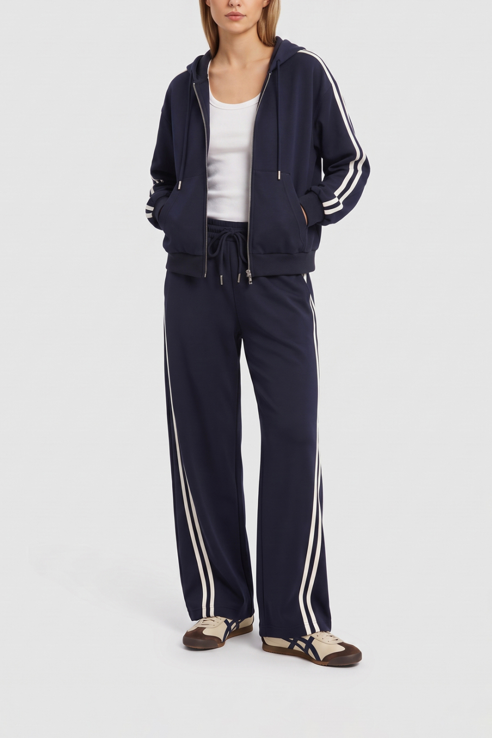 Lässige, Gestreifte, Gerade Geschnittene Hose Aus Polyester. Bild8