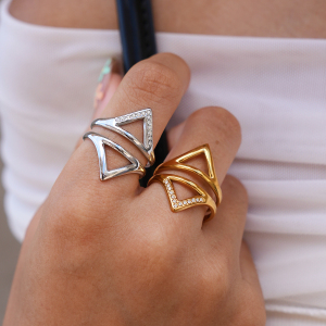 Simple Series Triangle Stainless Steel Waterproof Gold Color Rhinestone Statement Rings h5 Picture3